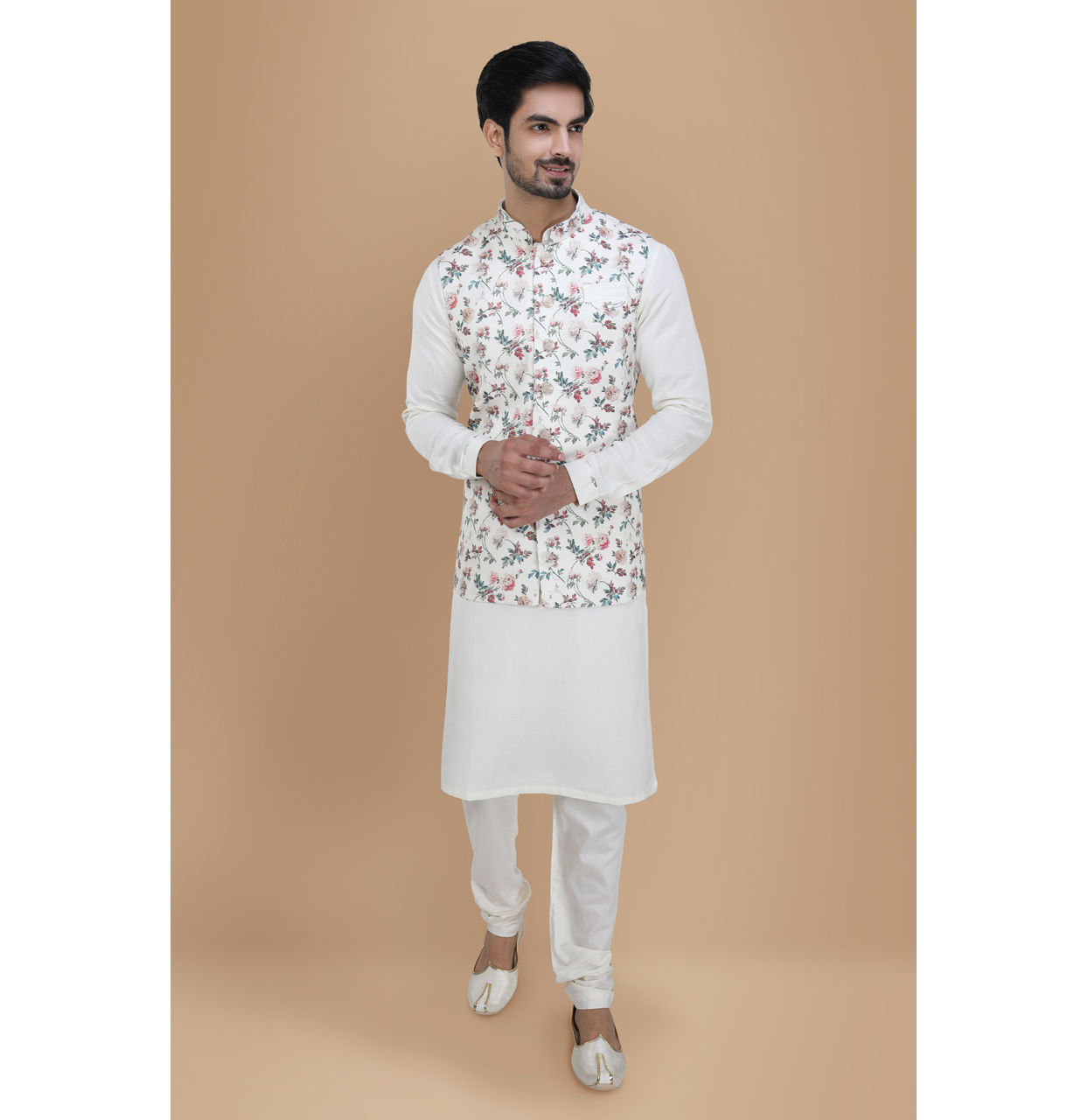 alt message - Manyavar Men Light Cream Floral Print Kurta Jacket Set image number 1