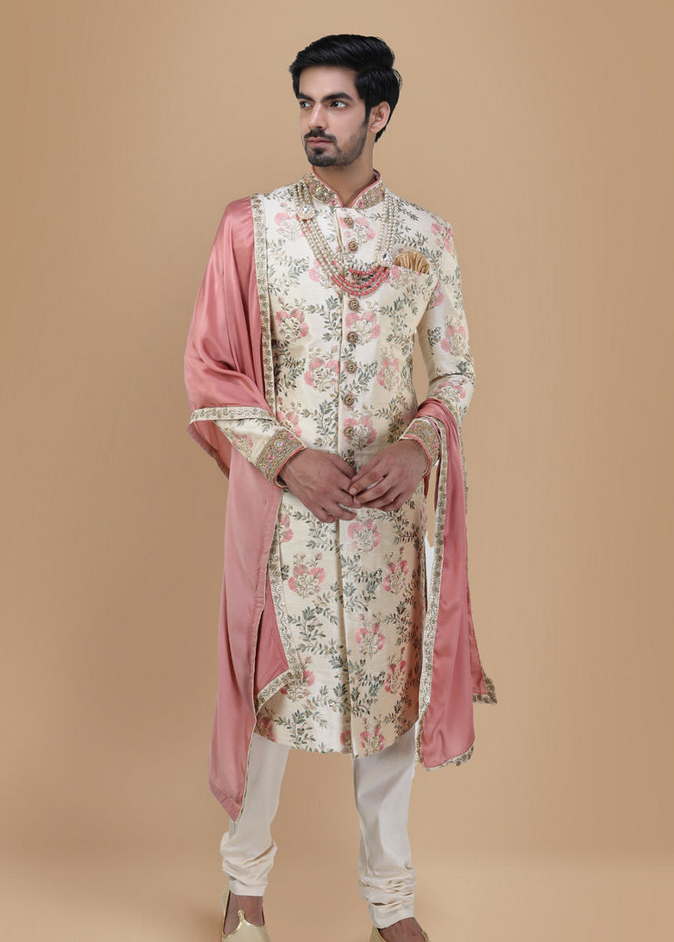 Buy Bride and Groom Dress for Wedding in India @Manyavar & Mohey