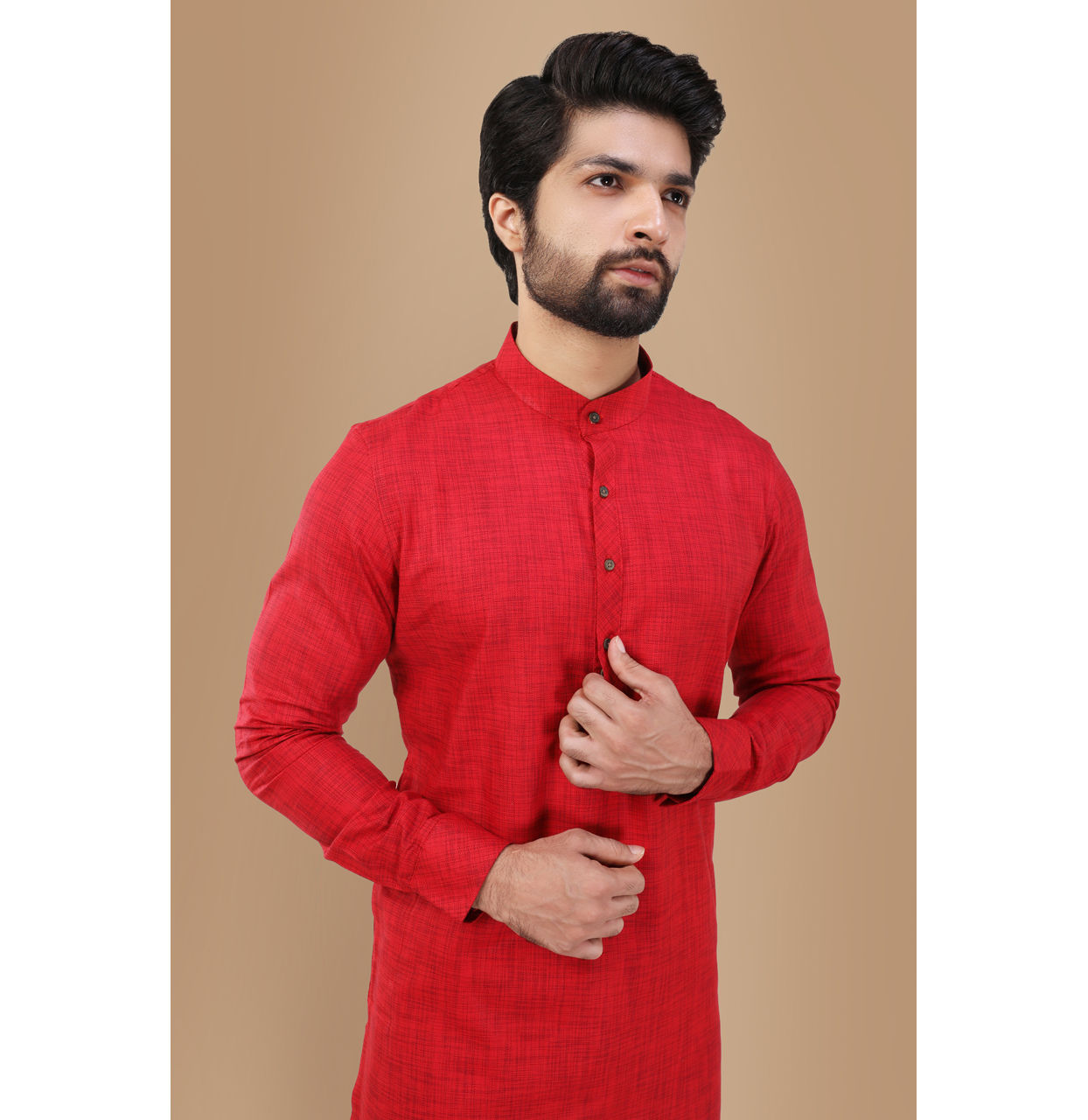 alt message - Manyavar Men Crimson Red Self Design Kurta image number 0