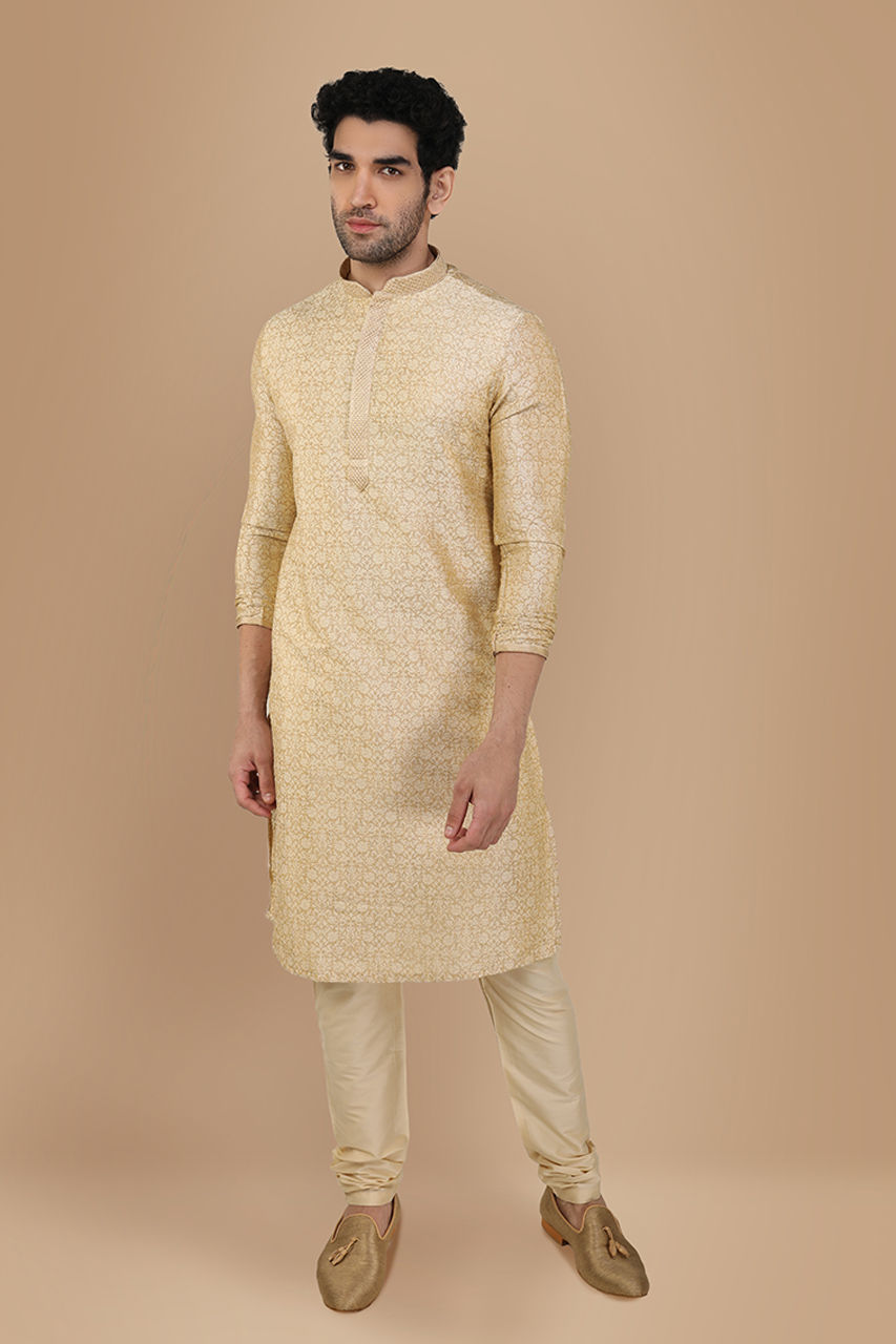 Manyavar Men Basic Cream Kurta Set