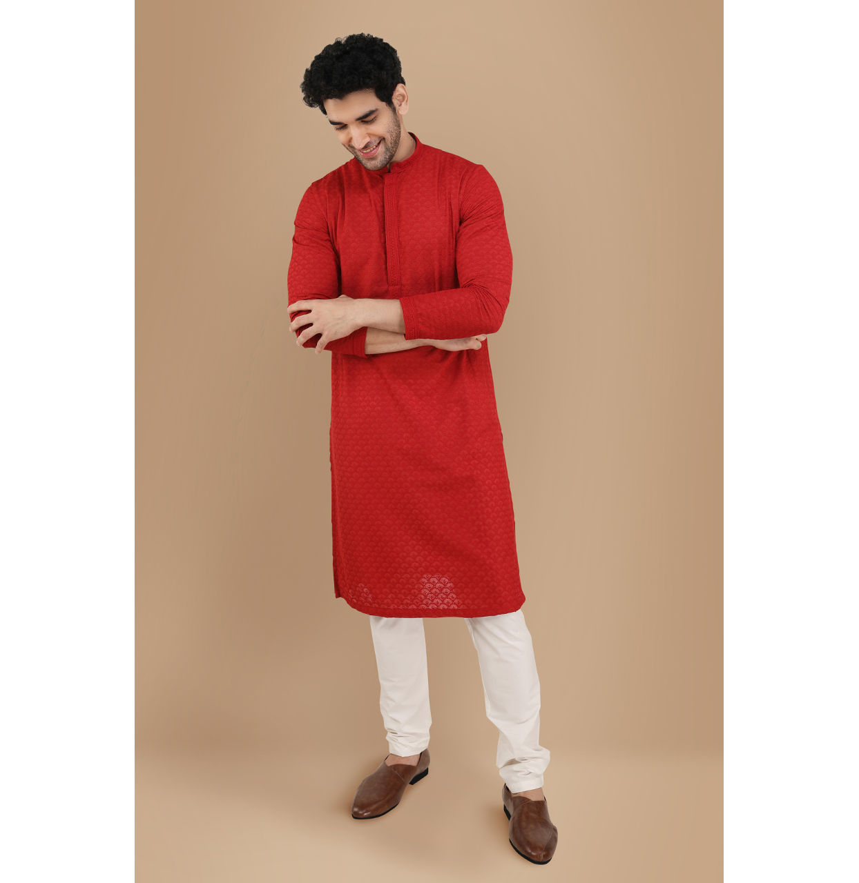 alt message - Manyavar Men Red Chikankari Kurta Set image number 1