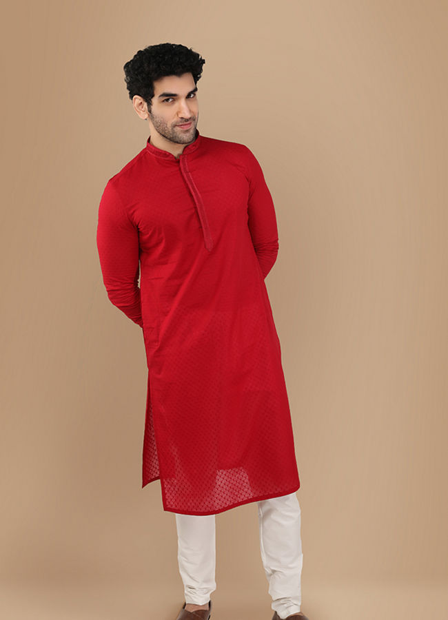 alt message - Manyavar Men Scarlet Red Kurta Set With Neck Detailing image number 1