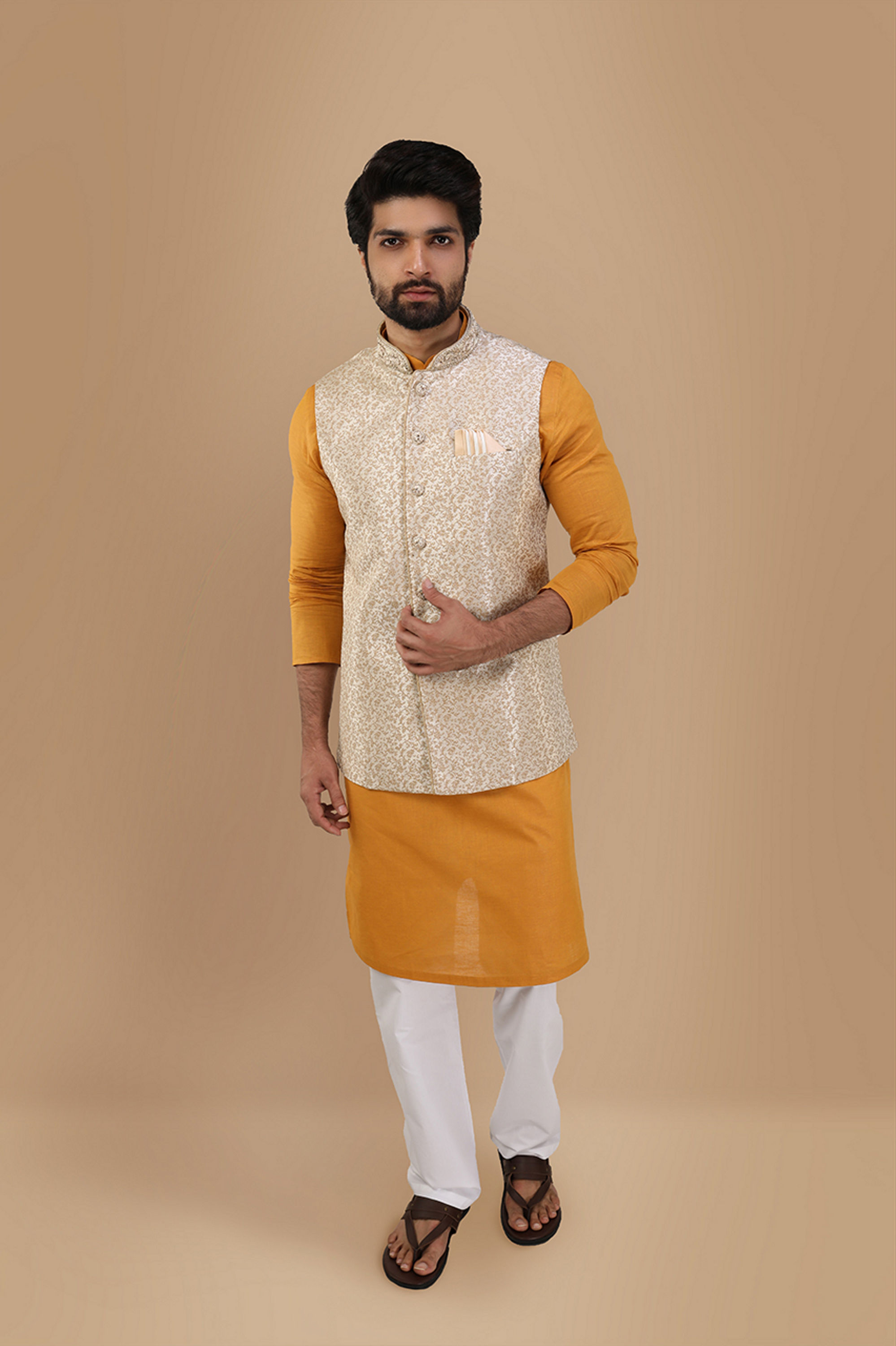Manyavar Men Festive Zari Embroidered Jacket