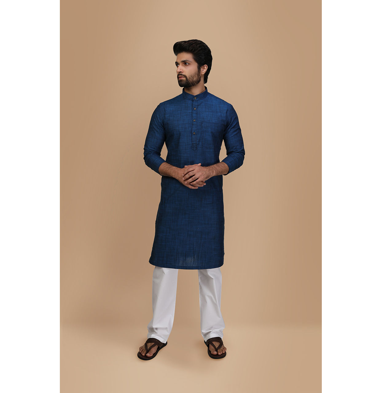 Manyavar Men Minimalist Blue Cotton Blend Kurta