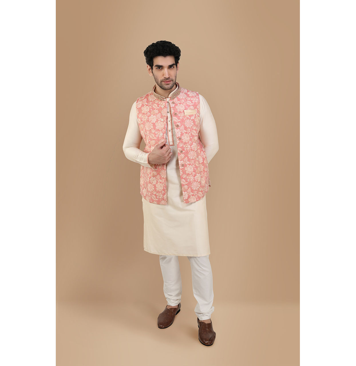 alt message - Manyavar Men Peach And Cream Festive Kurta Jacket With Floral Detailing image number 1