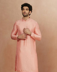 Manyavar Men Faded Pink Solid Kurta Pajama