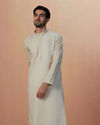 alt message - Manyavar Men Off White Solid Kurta Pajama image number 1