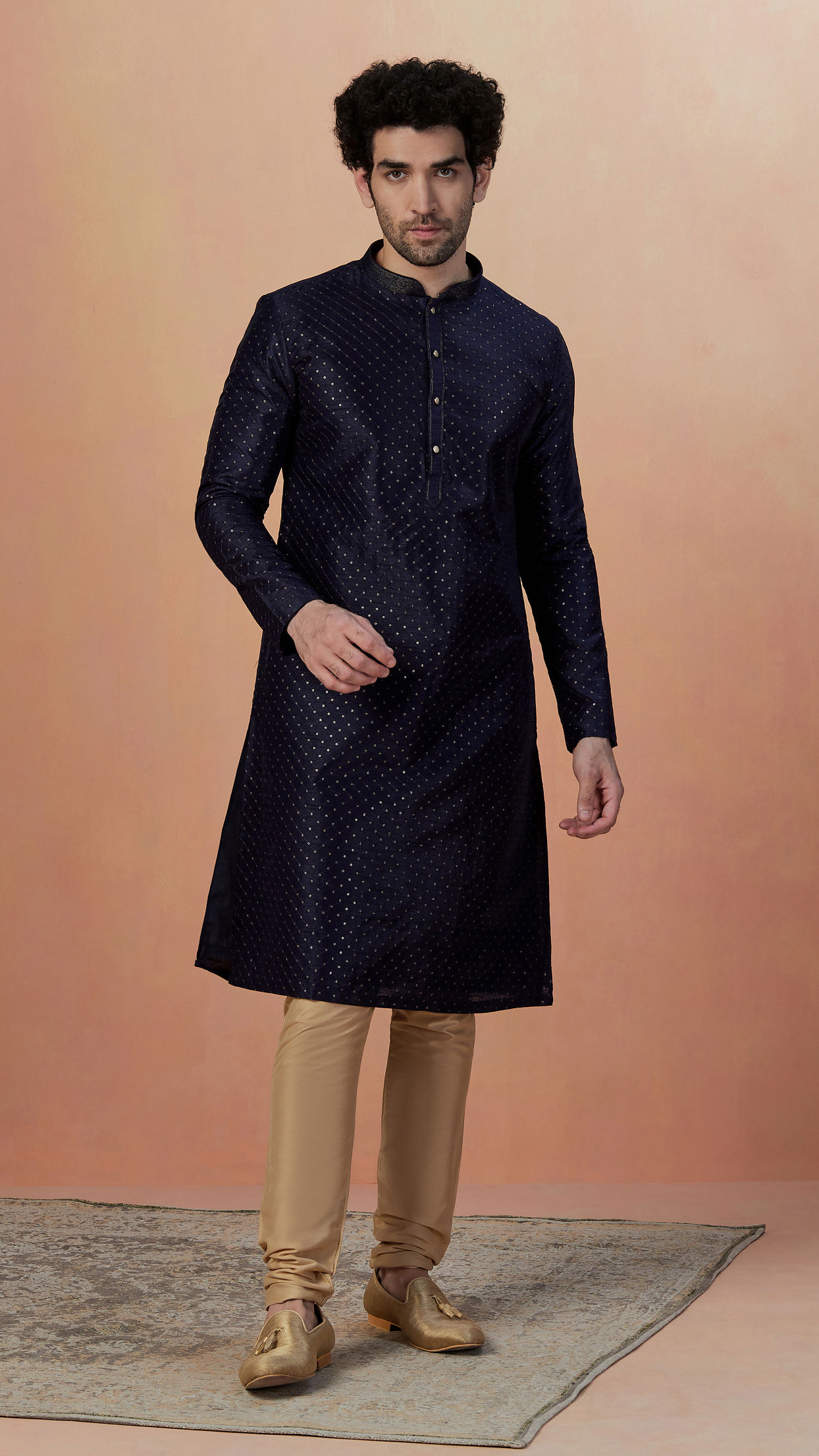 alt message - Manyavar Men Dark Blue Sequins Embroidered Kurta Pajama image number 1