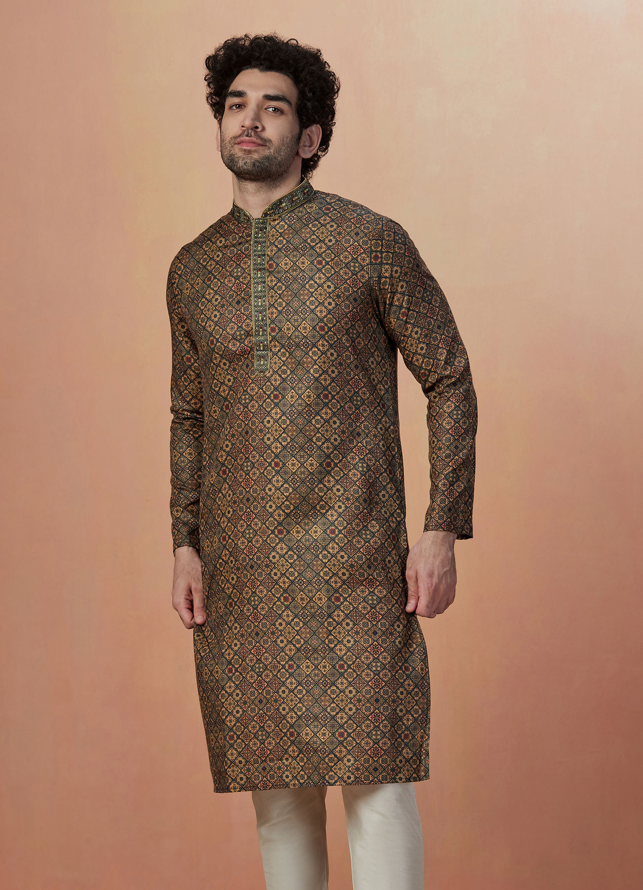 Manyavar Men Green Multicolor Printed Kurta Pajama