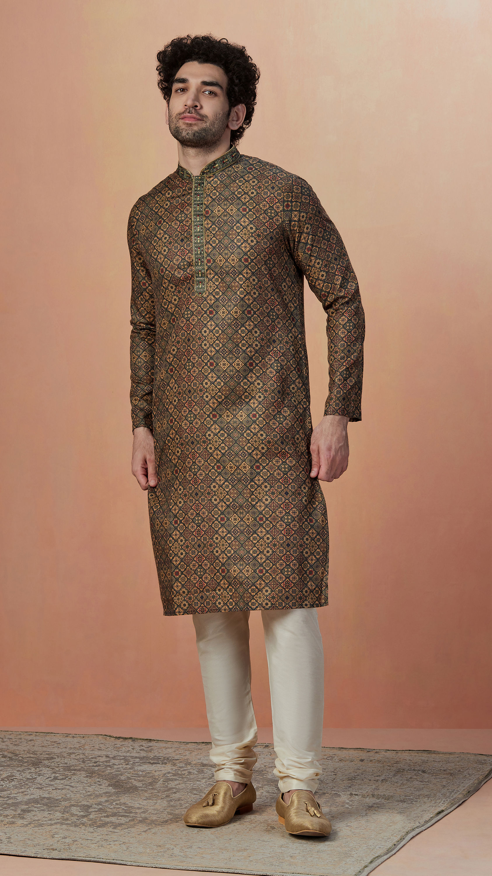 Manyavar Men Green Multicolor Printed Kurta Pajama