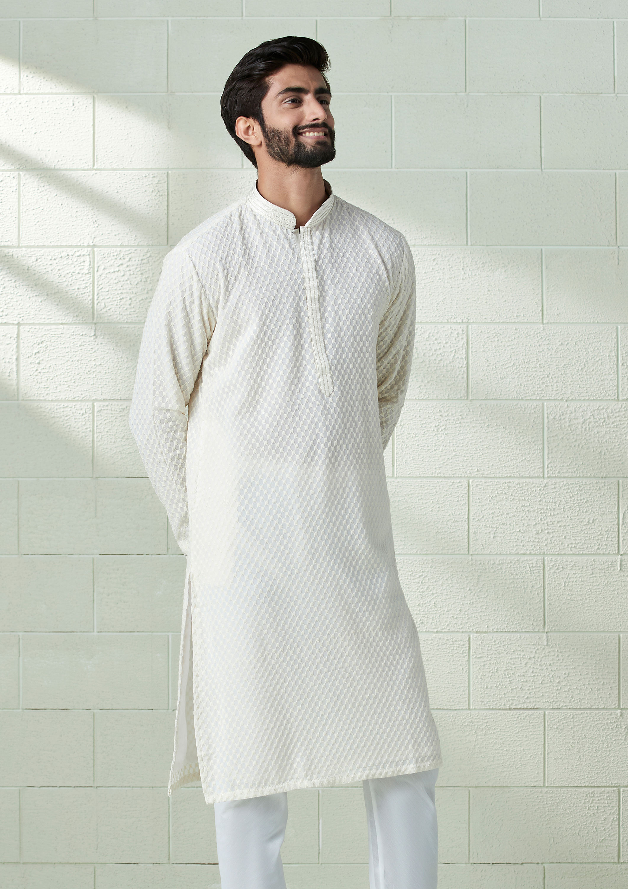 Twamev Men Ivory White Chikankari Embroidered Kurta Set image number 1