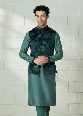 alt message - Manyavar Men Moss Green Printed Kurta Jacket Set image number 0