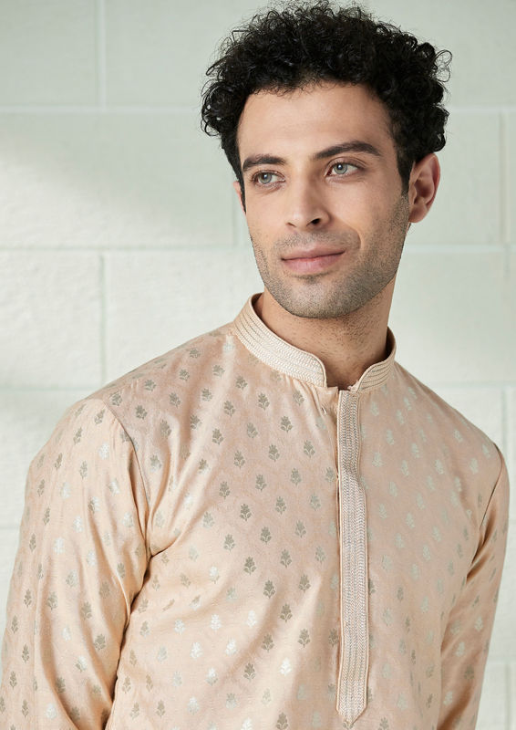 Twamev Men Scallop Shell Pink Jacquard Pattern Kurta Set