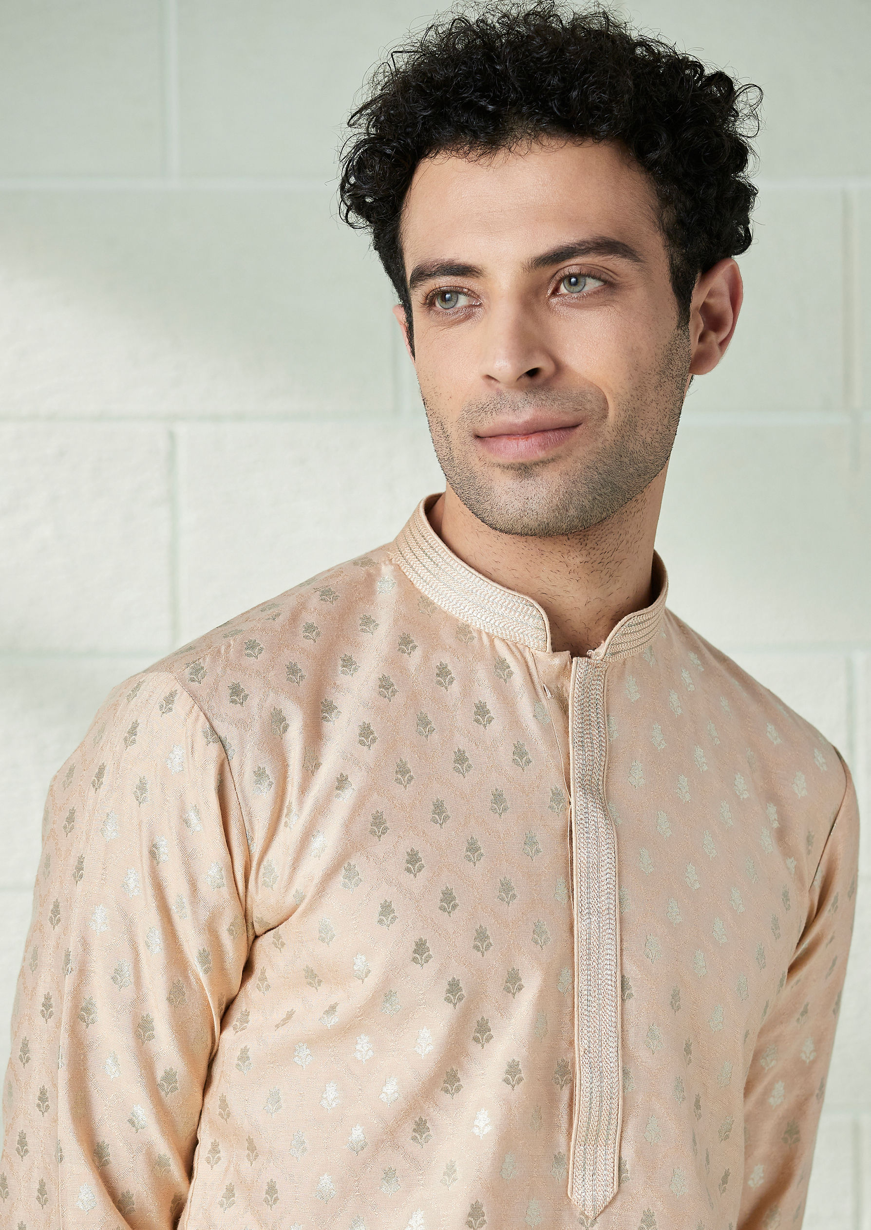Twamev Men Scallop Shell Pink Jacquard Pattern Kurta Set