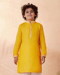 Manyavar Boys Boys Yellow Self Design Kurta Set