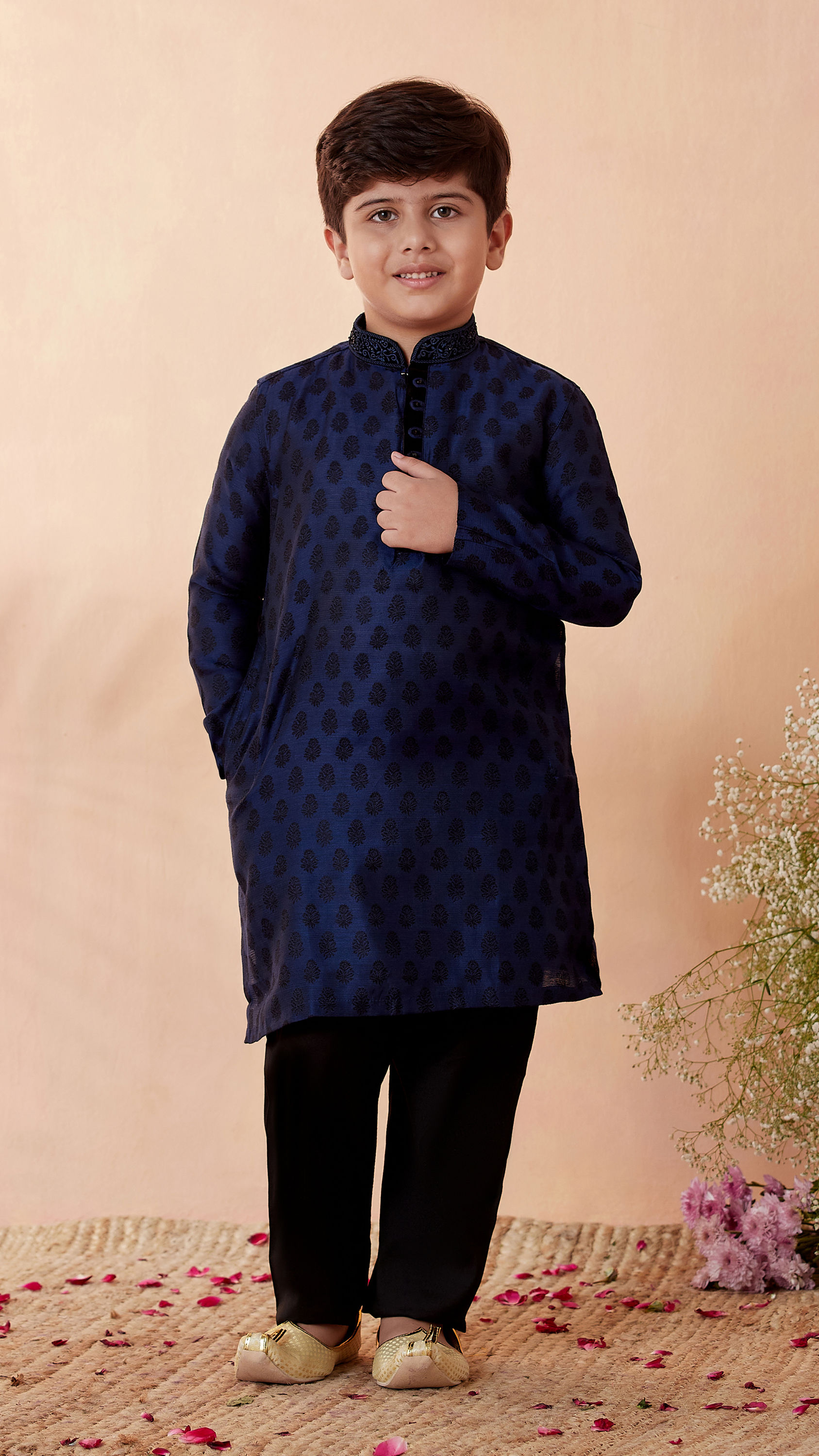 Manyavar Boys Boys Navy Blue Motif Design Kurta Set