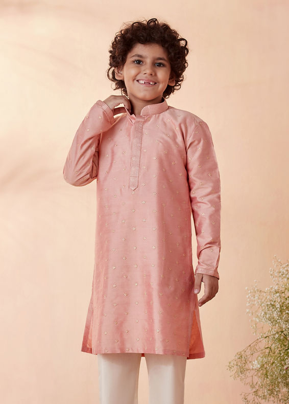 Manyavar Boys Boys Gajari Self Motif Kurta Set