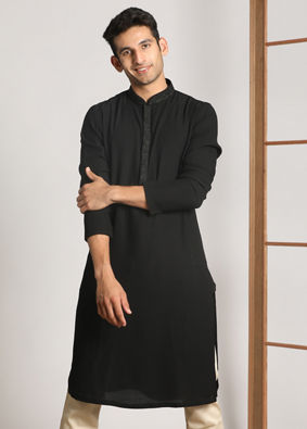 Black Solid Minimalist Kurta Pajama image number 1