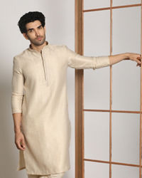 Manyavar Men Off White Festive Kurta With Printed Motifs