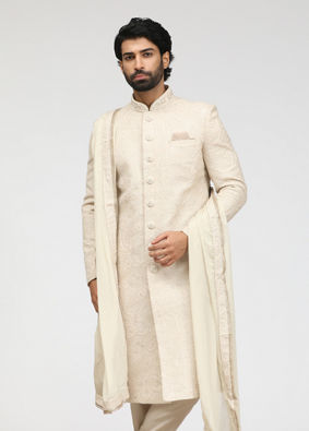Manyavar Men Ash White Sherwani With Dupatta