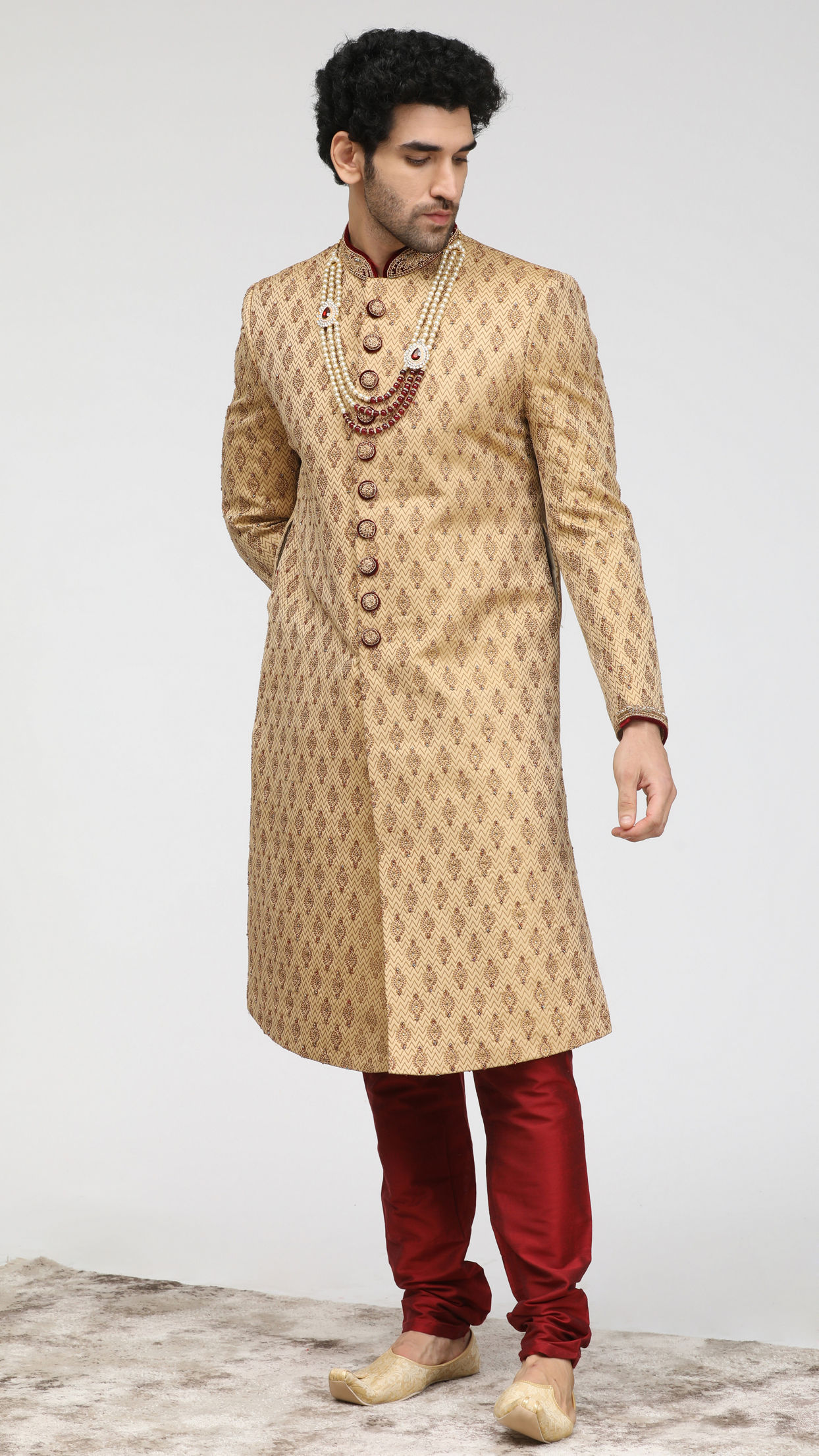 alt message - Manyavar Men Beige Jacquard Sherwani Set image number 1