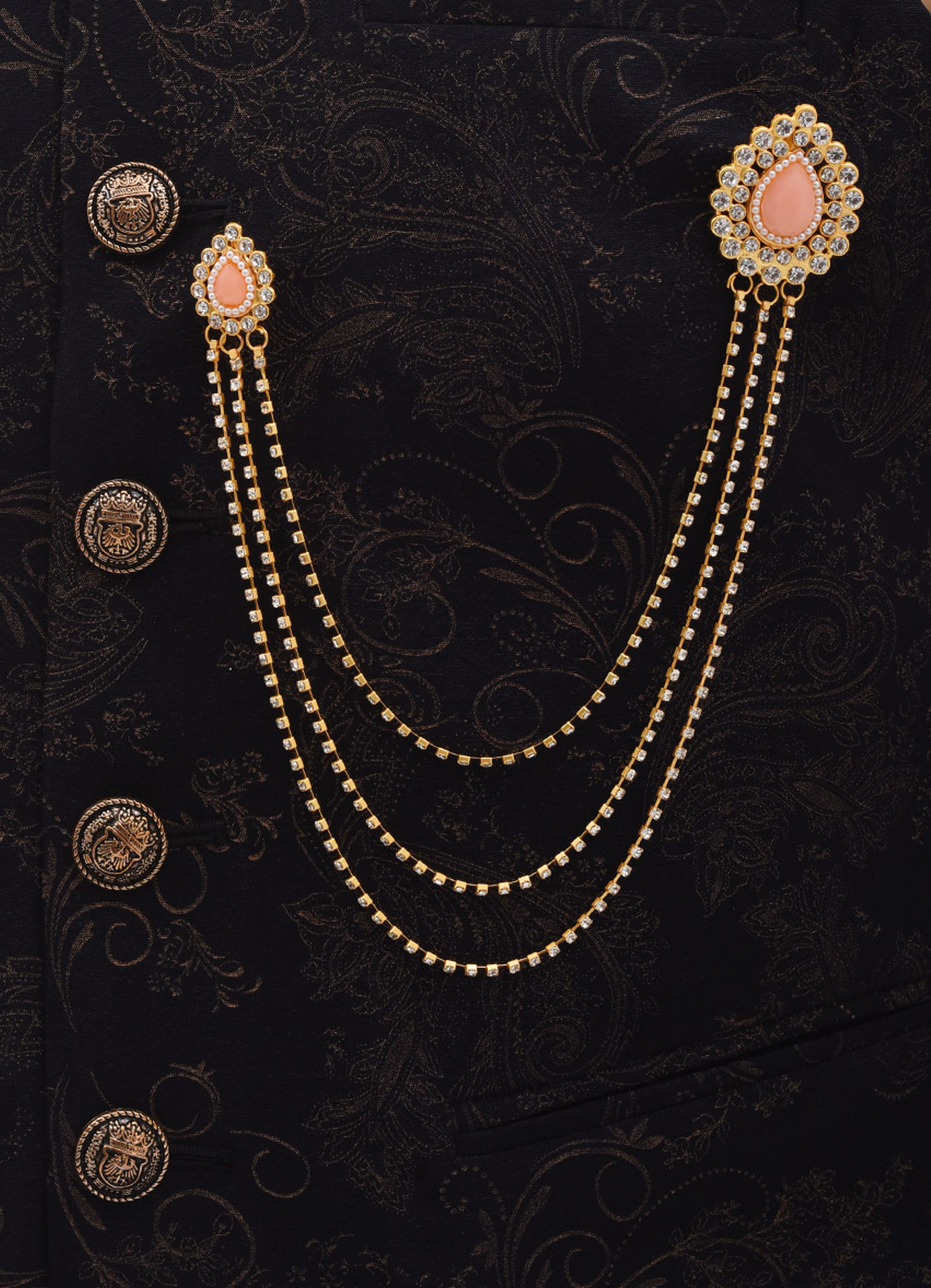 Manyavar Men Exquisite Gajaree Brooch