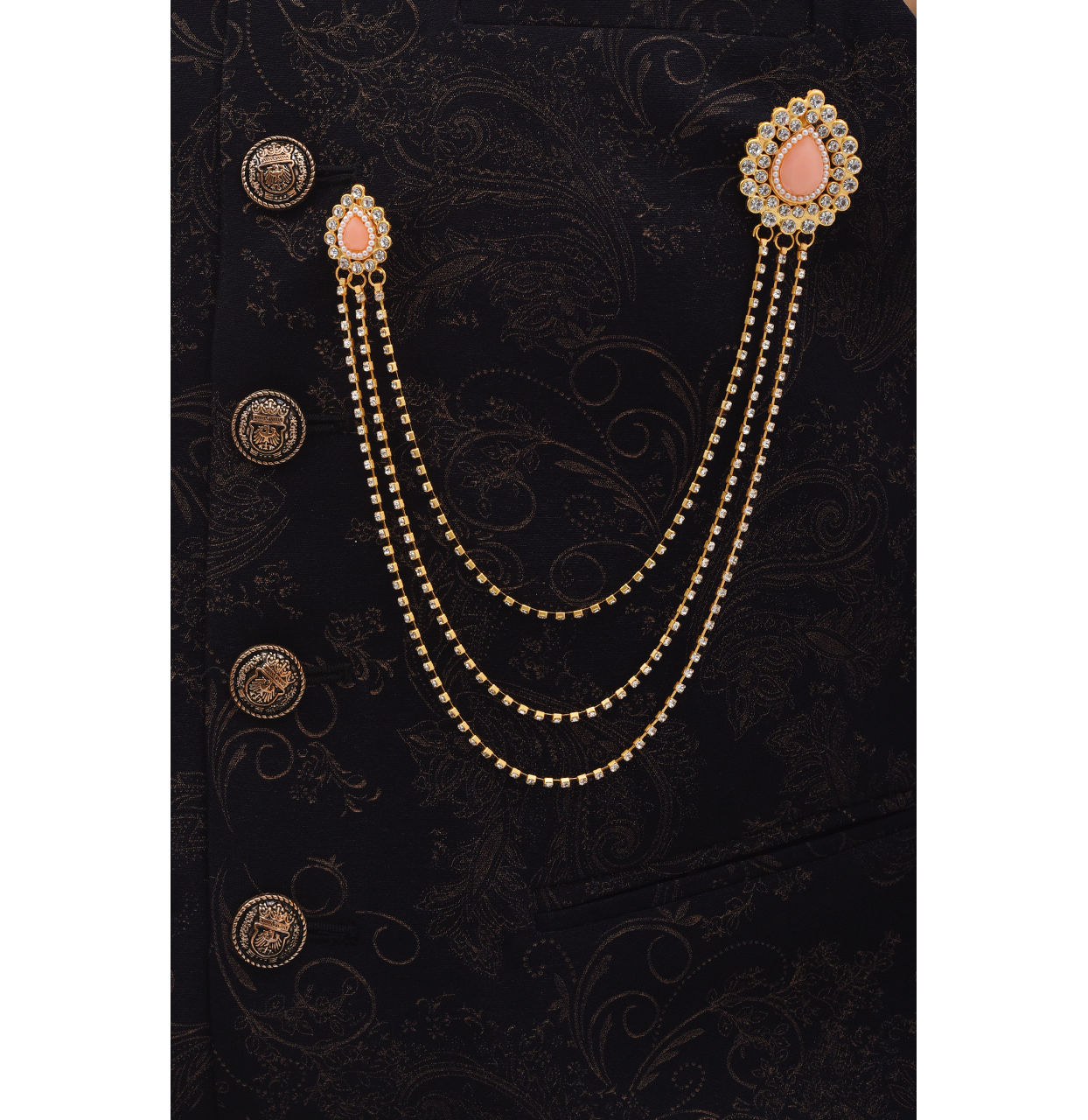 Manyavar Men Exquisite Gajaree Brooch
