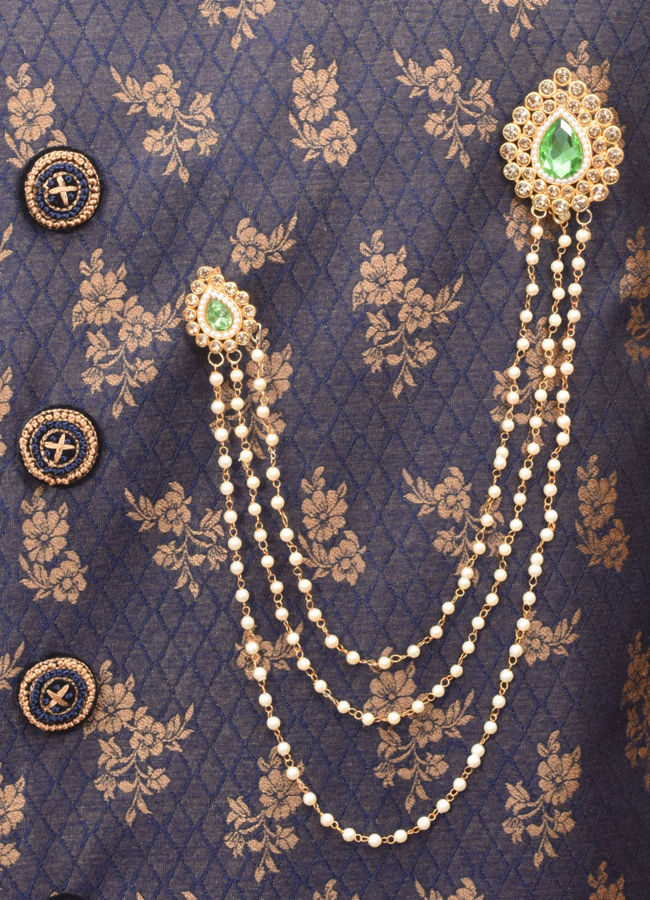 Manyavar Men Regal Bottle Green Brooch