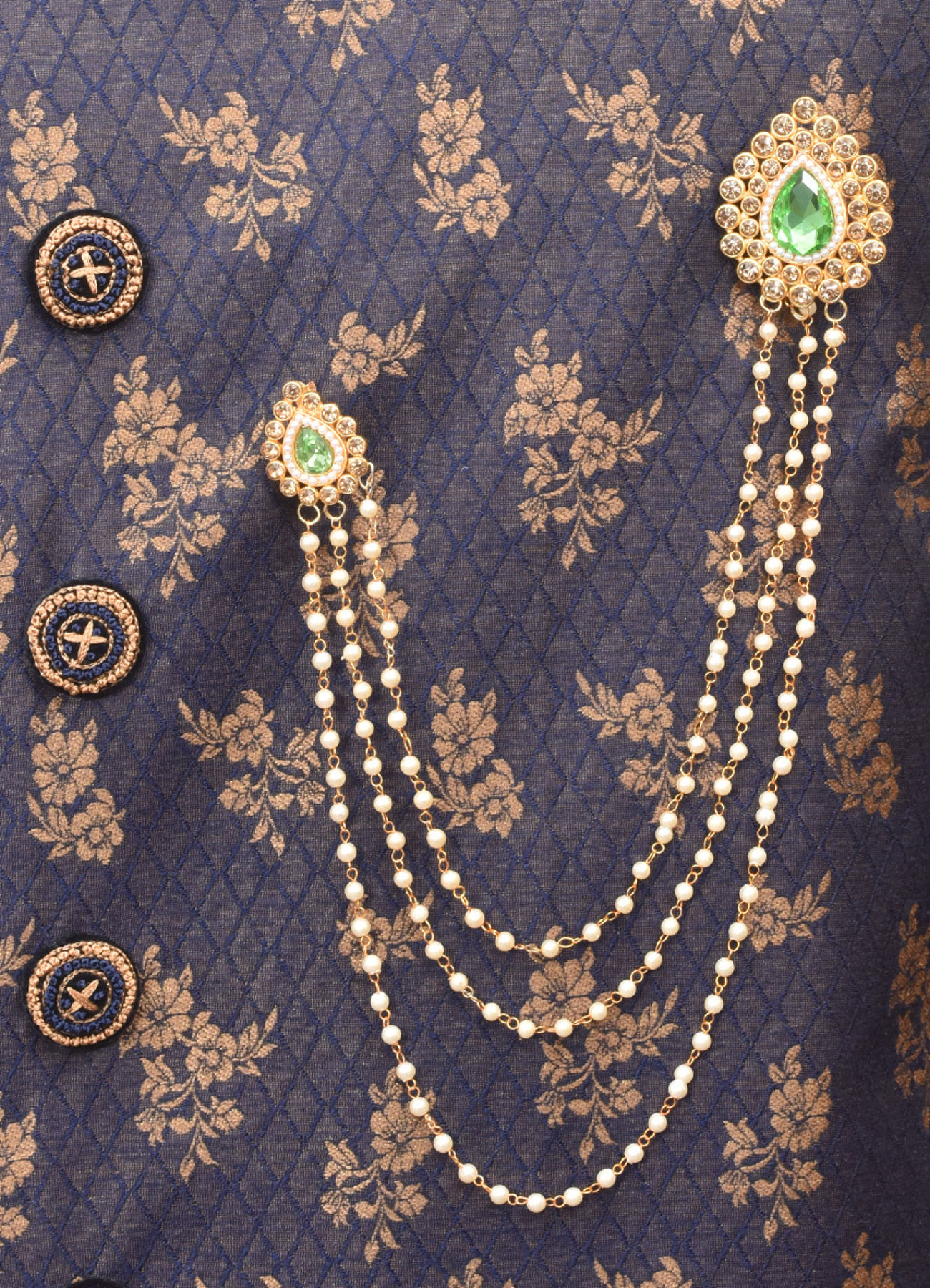 Manyavar Men Regal Bottle Green Brooch
