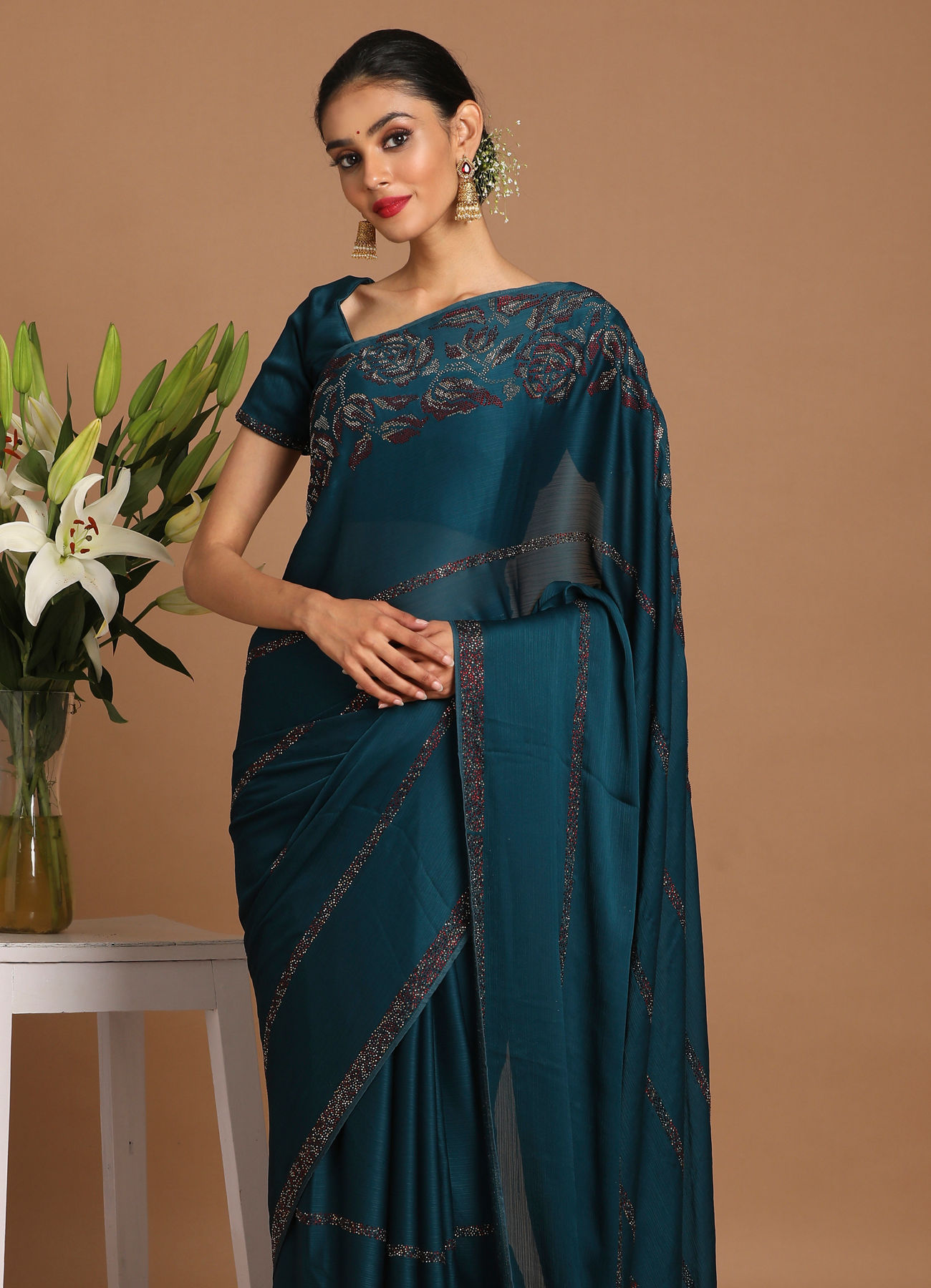 Mohey Women Bold Blue Chiffon Saree