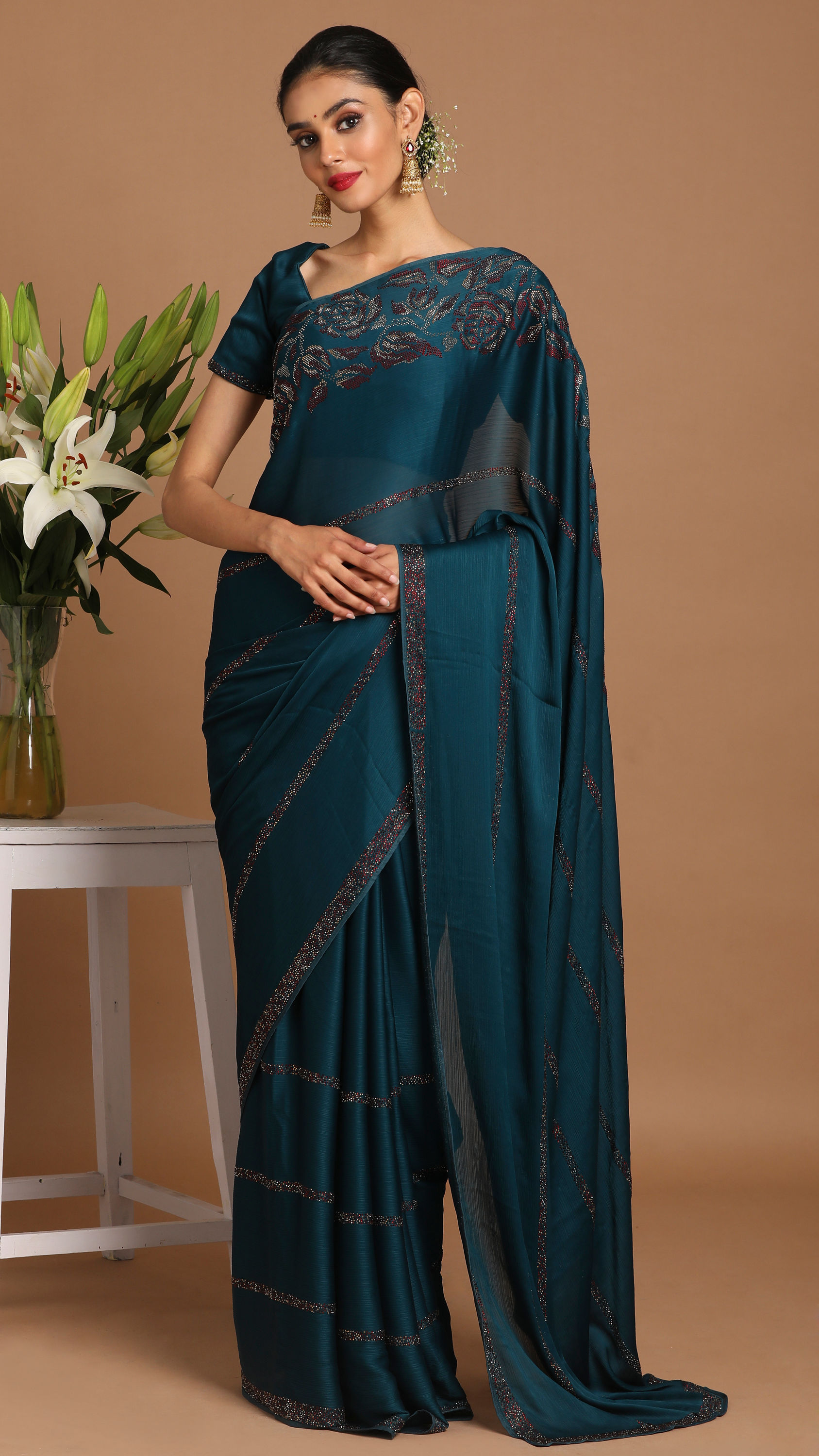 Mohey Women Bold Blue Chiffon Saree