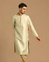 alt message - Manyavar Men Pista Self Booti Kurta Pajama image number 1