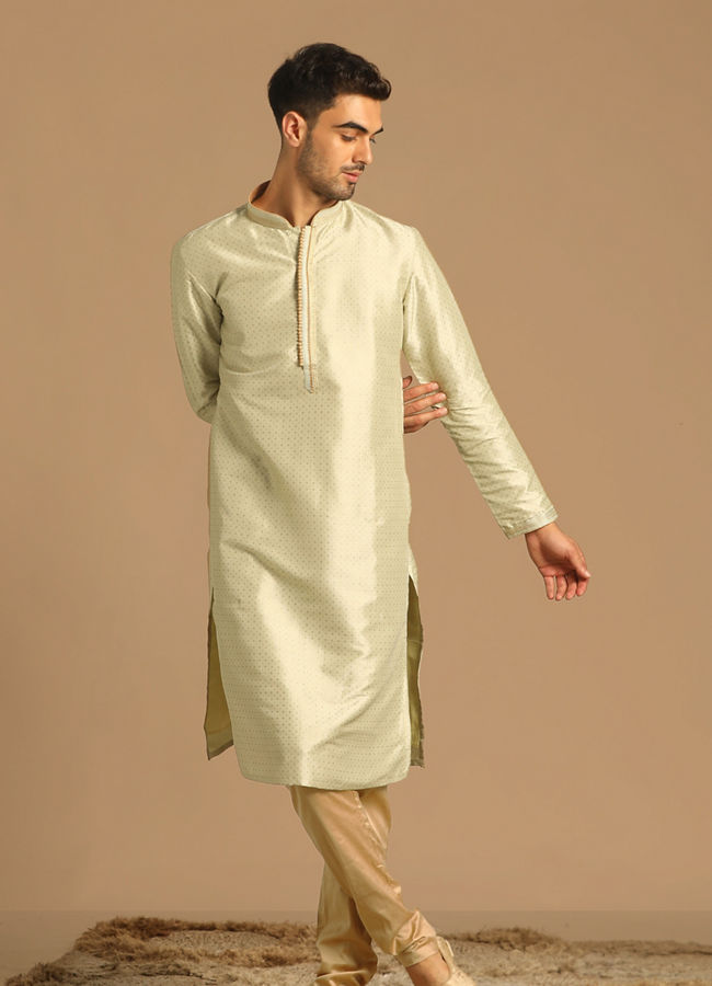 alt message - Manyavar Men Pista Self Booti Kurta Pajama image number 1