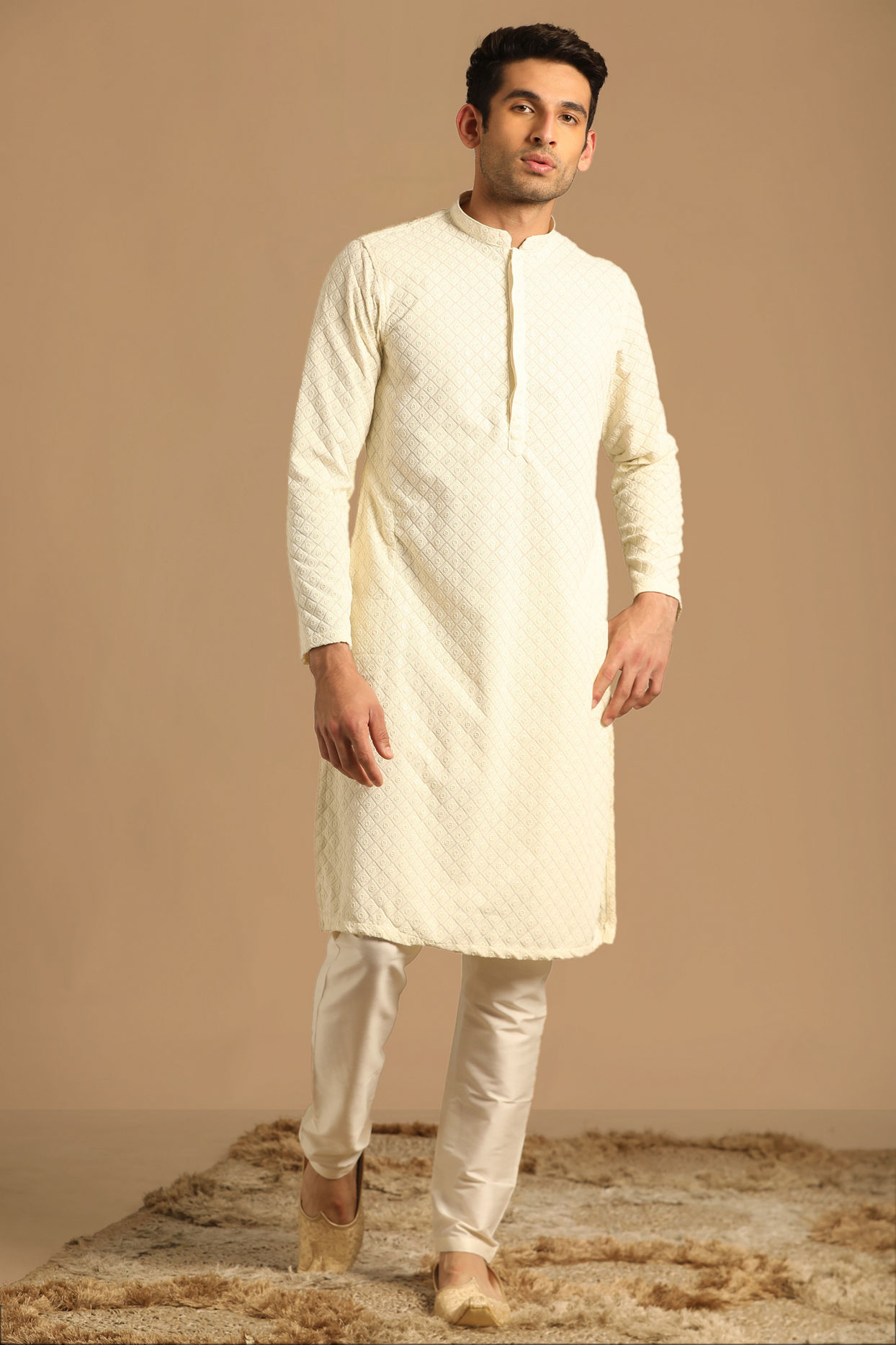 alt message - Manyavar Men Classy Cream Kurta Set image number 1