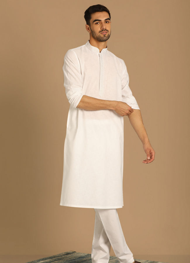 alt message - Manyavar Men Pristine White Kurta Set image number 1