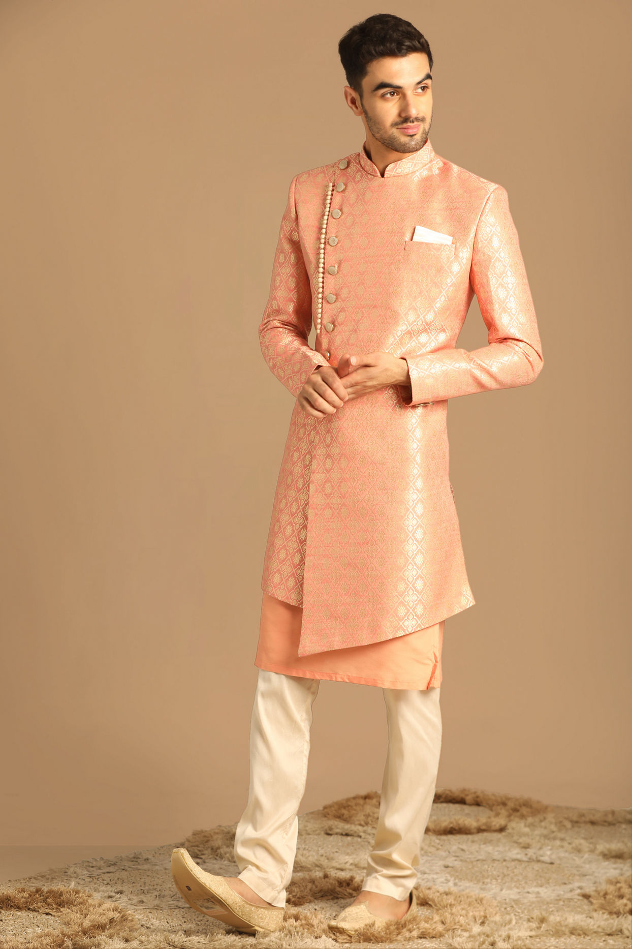 alt message - Manyavar Men Pristine Gajaree Indo Western image number 1