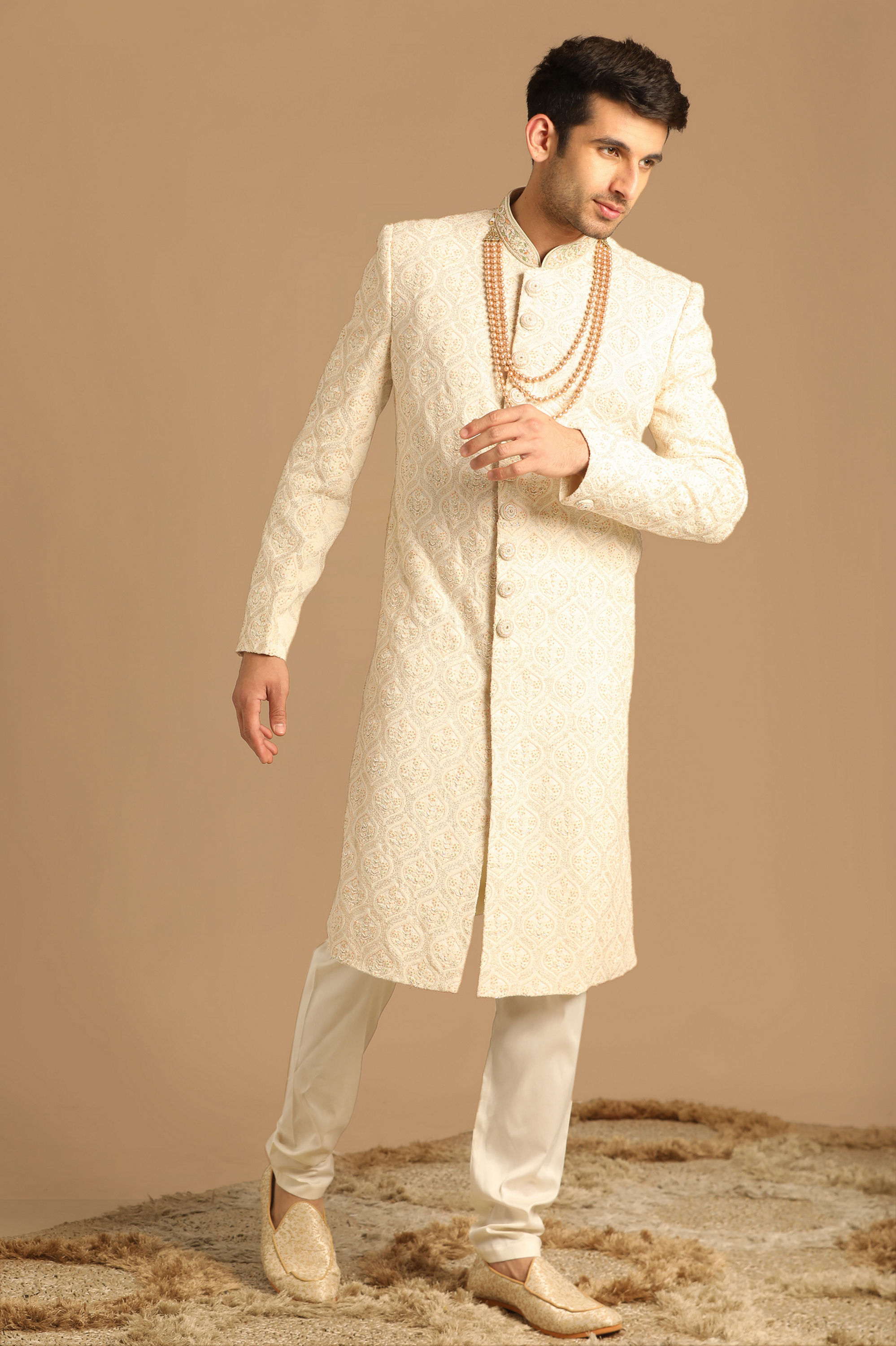 Manyavar Men Princely Cream And Gajaree Sherwani