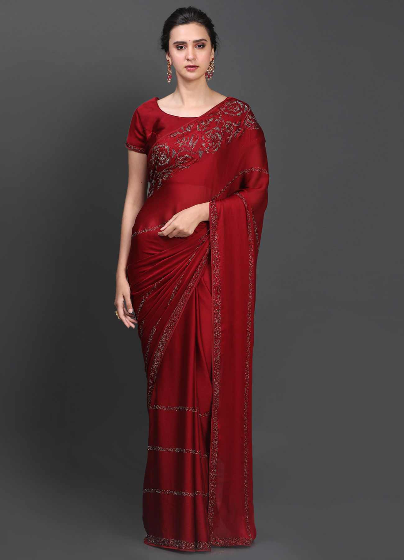 Mohey Women Mesmerizing Maroon Saree