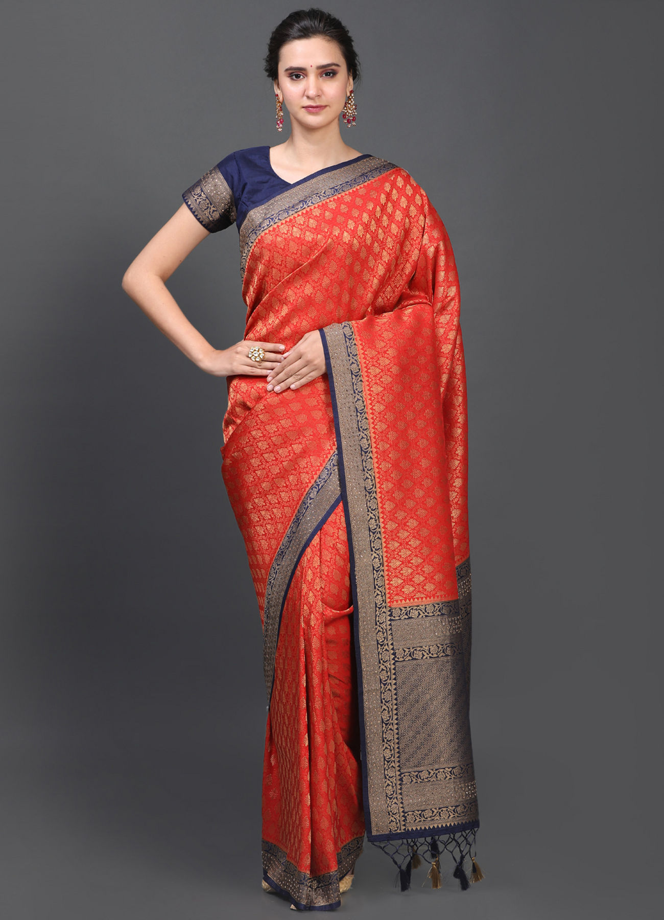 Mohey Women Elegant Red Saree