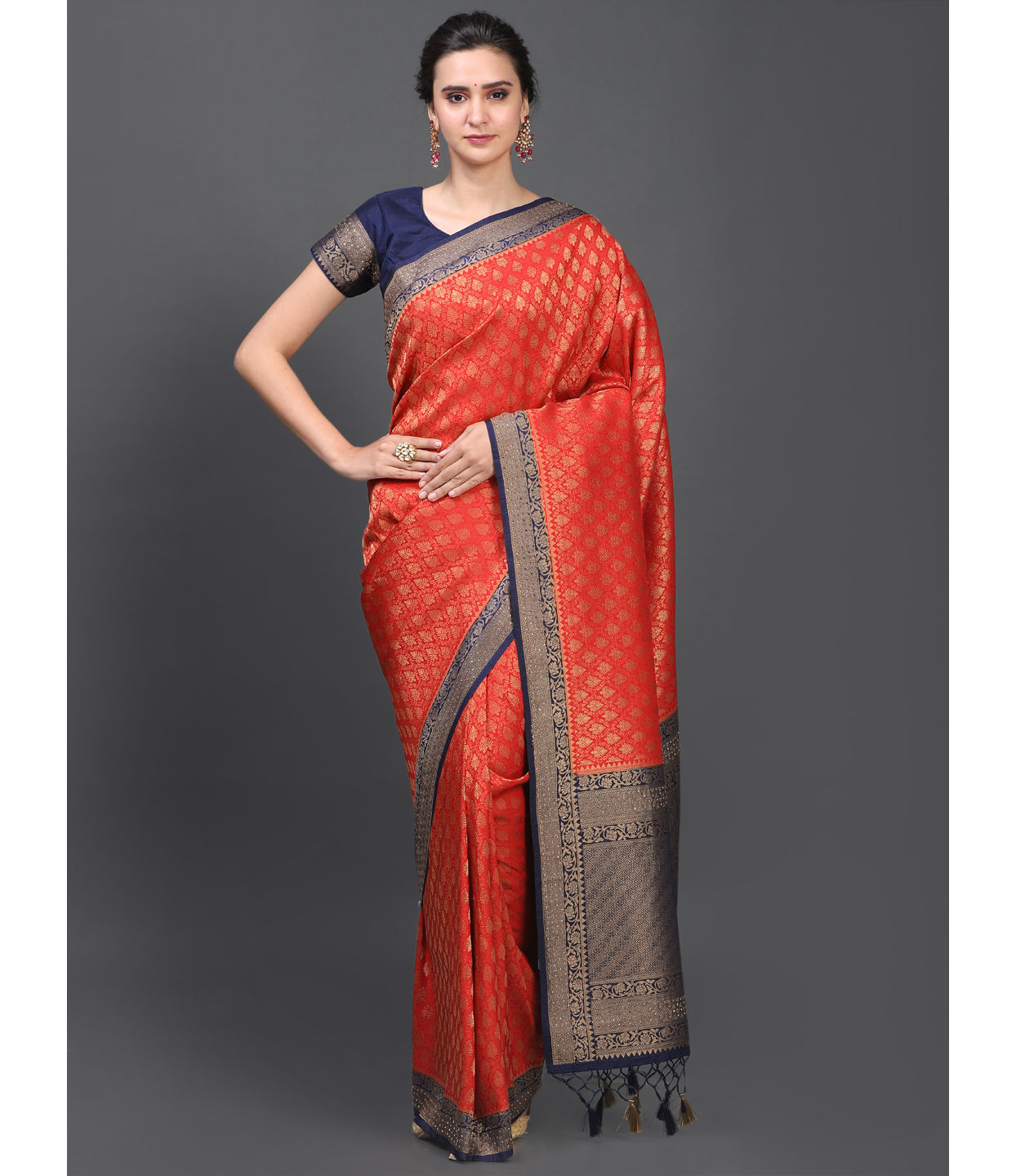 alt message - Mohey Women Elegant Red Saree image number 0