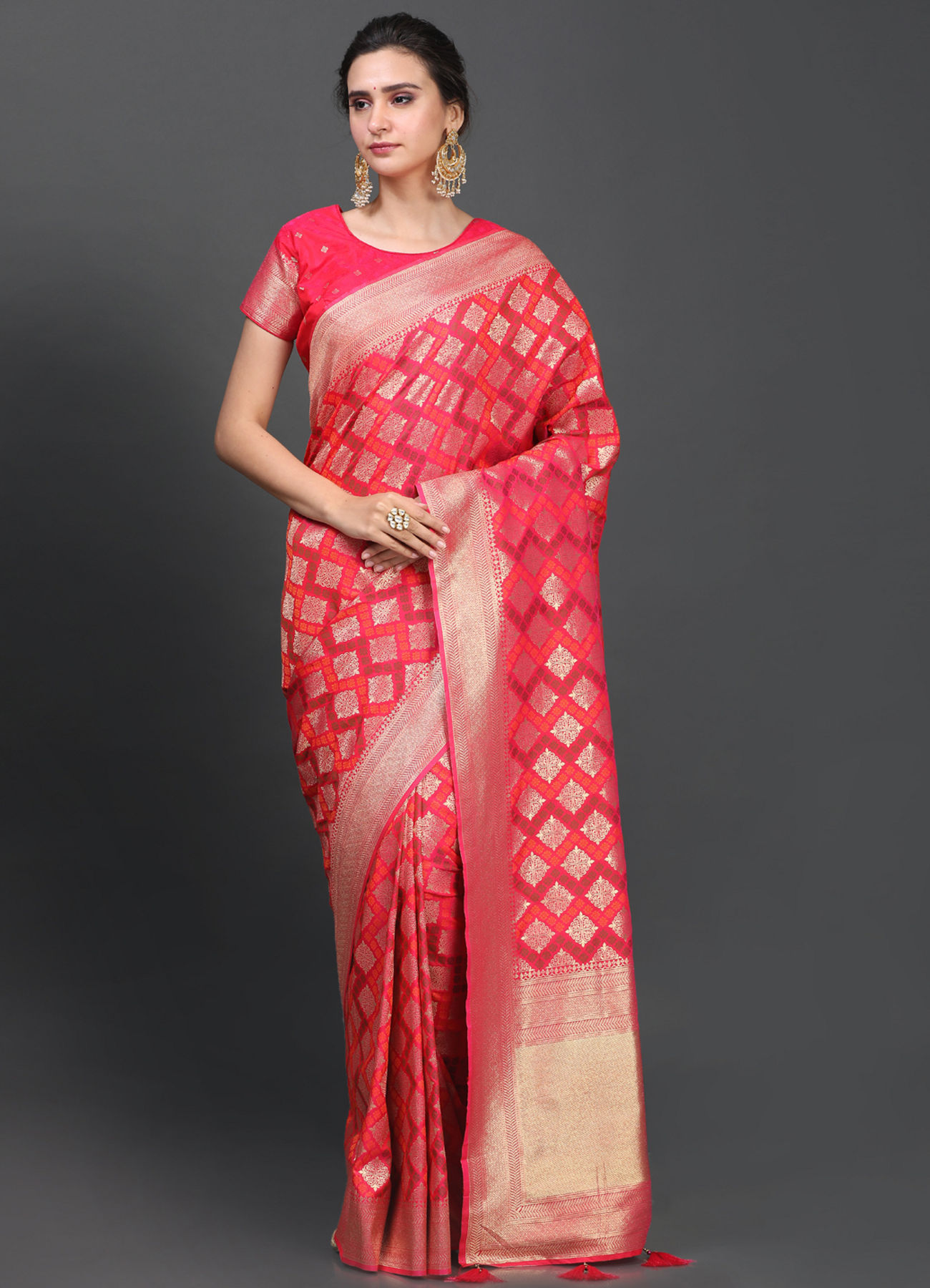 Mohey Women Sublime Rani Pink Saree