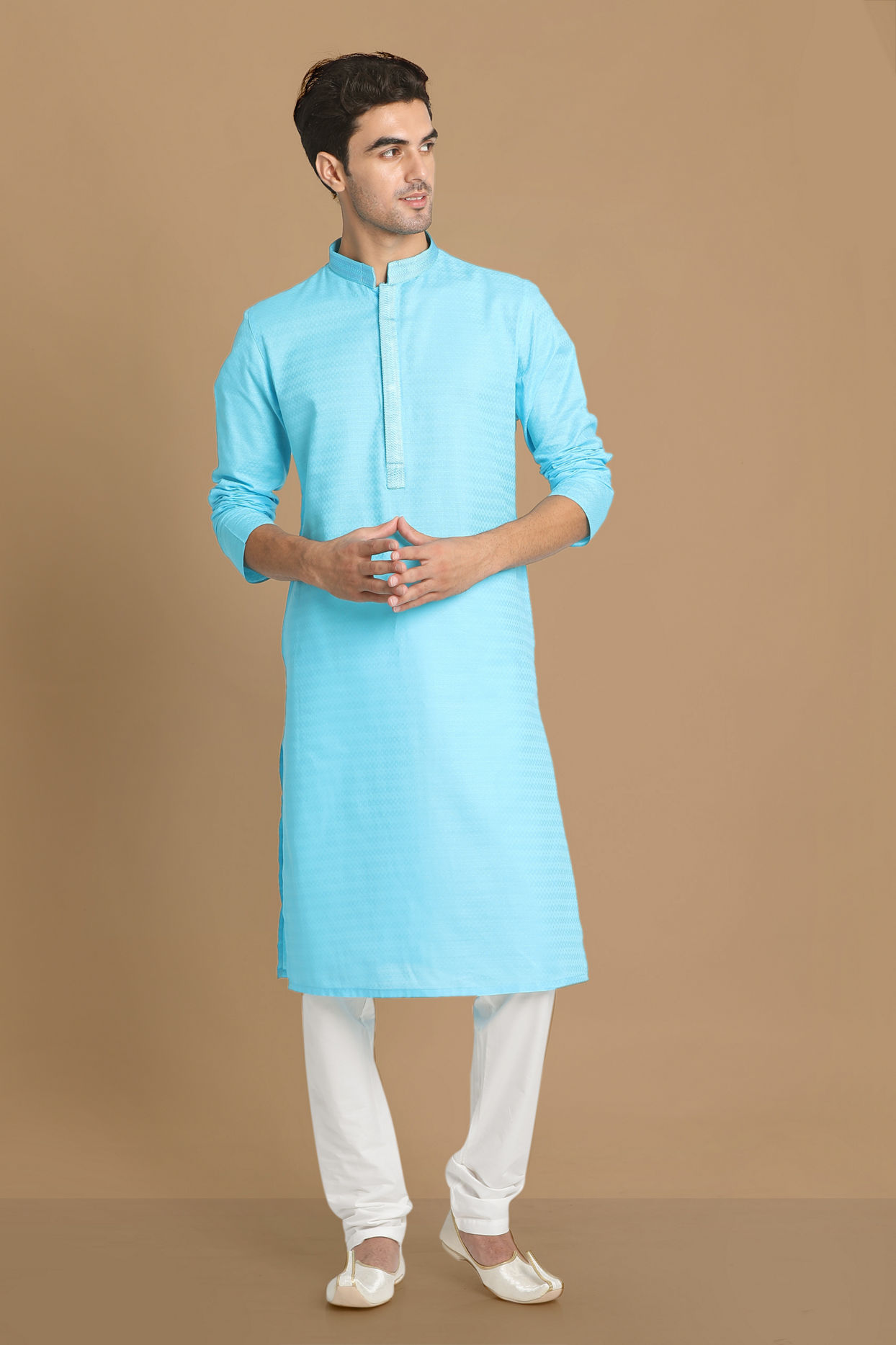 alt message - Manyavar Men Ocean Blue Self Design Kurta Set image number 1