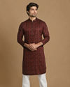 Manyavar Men Floral Kurta In Maroon & Black image number 1