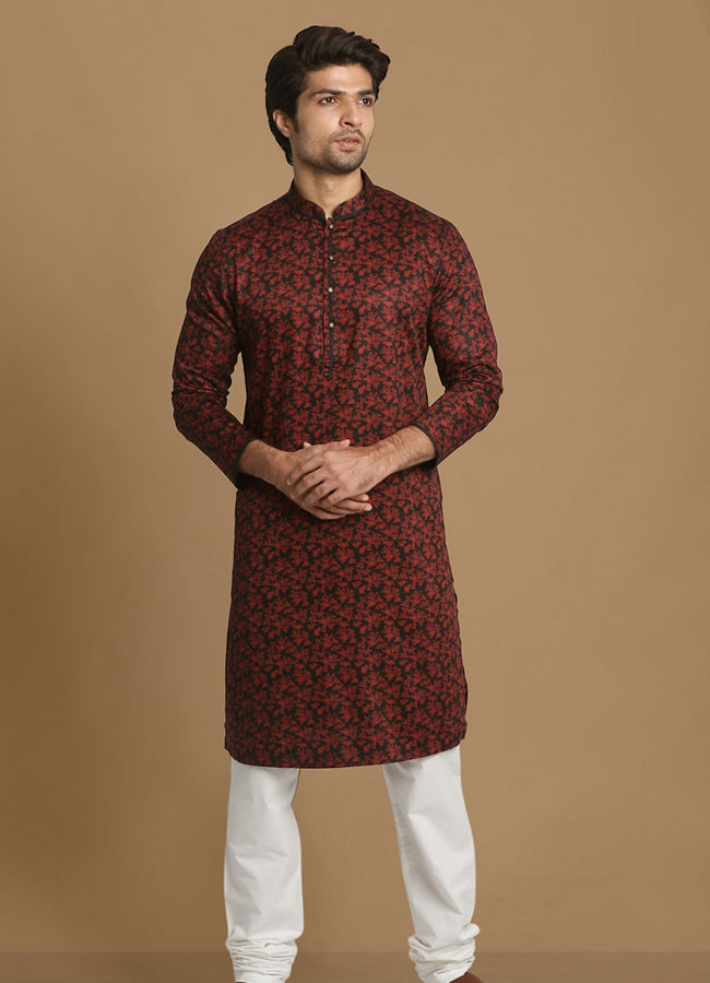 Manyavar Men Floral Kurta In Maroon & Black image number 1