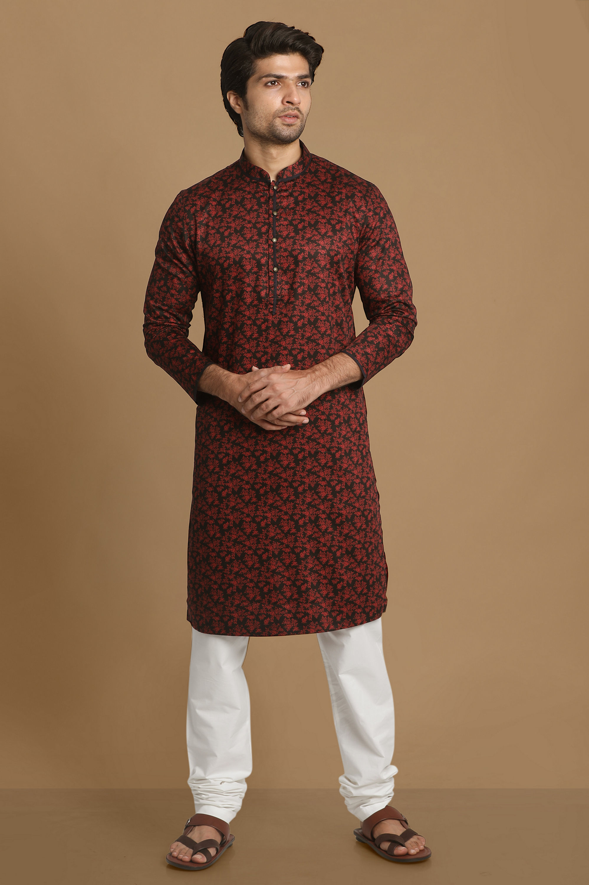 Manyavar Men Floral Kurta In Maroon & Black