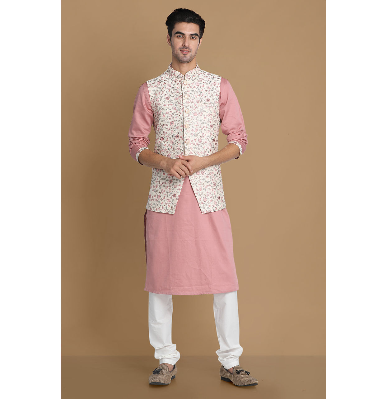 alt message - Manyavar Men Cream And Pink Kurta Jacket Set image number 1