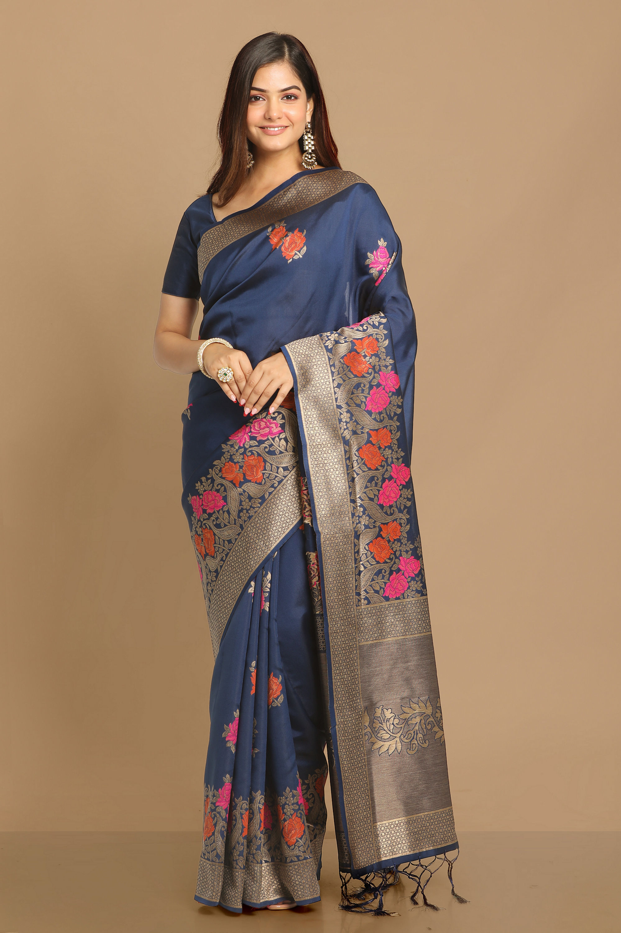 Mohey Women Trendy Indigo Blue Saree