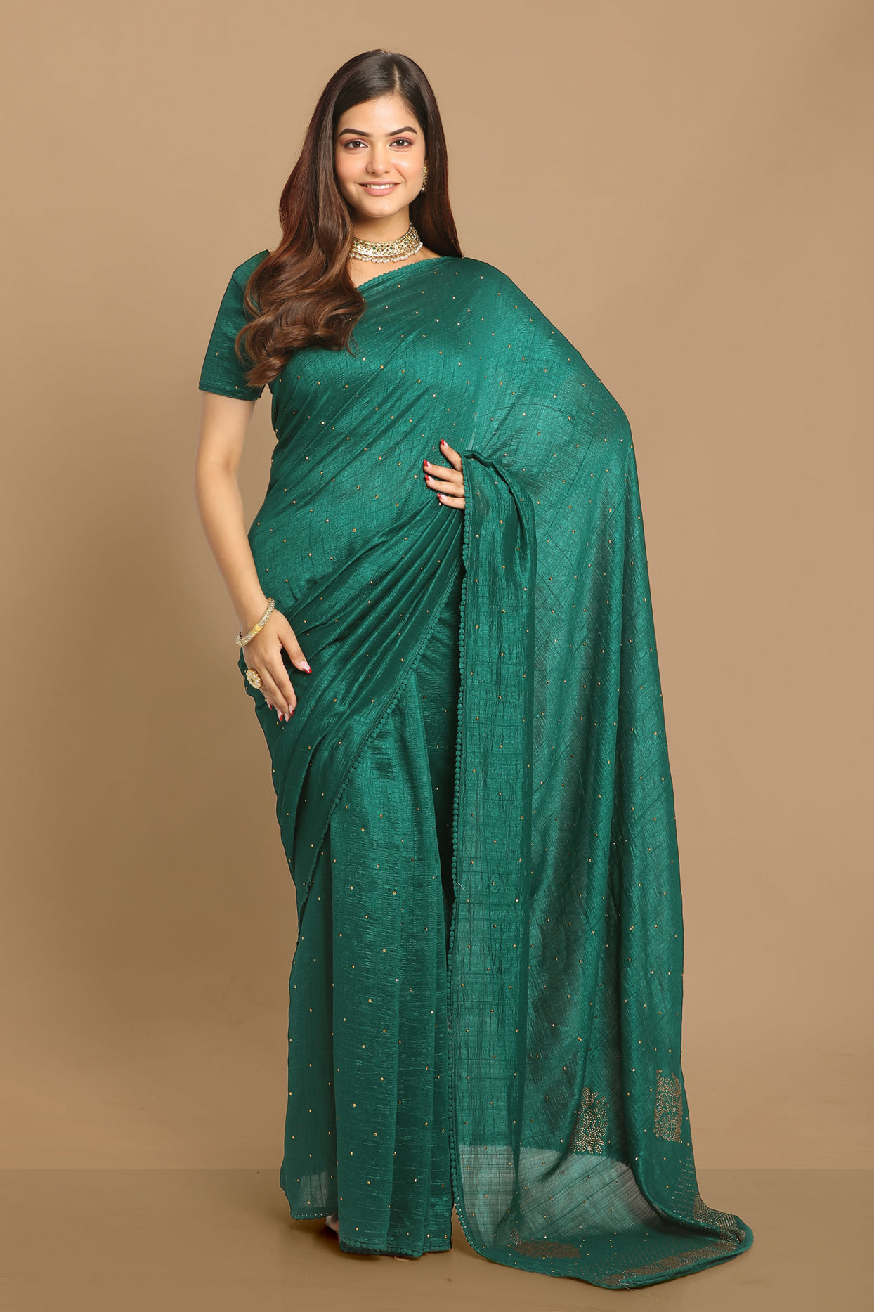 alt message - Mohey Women Decadent Dark Green Saree image number 0