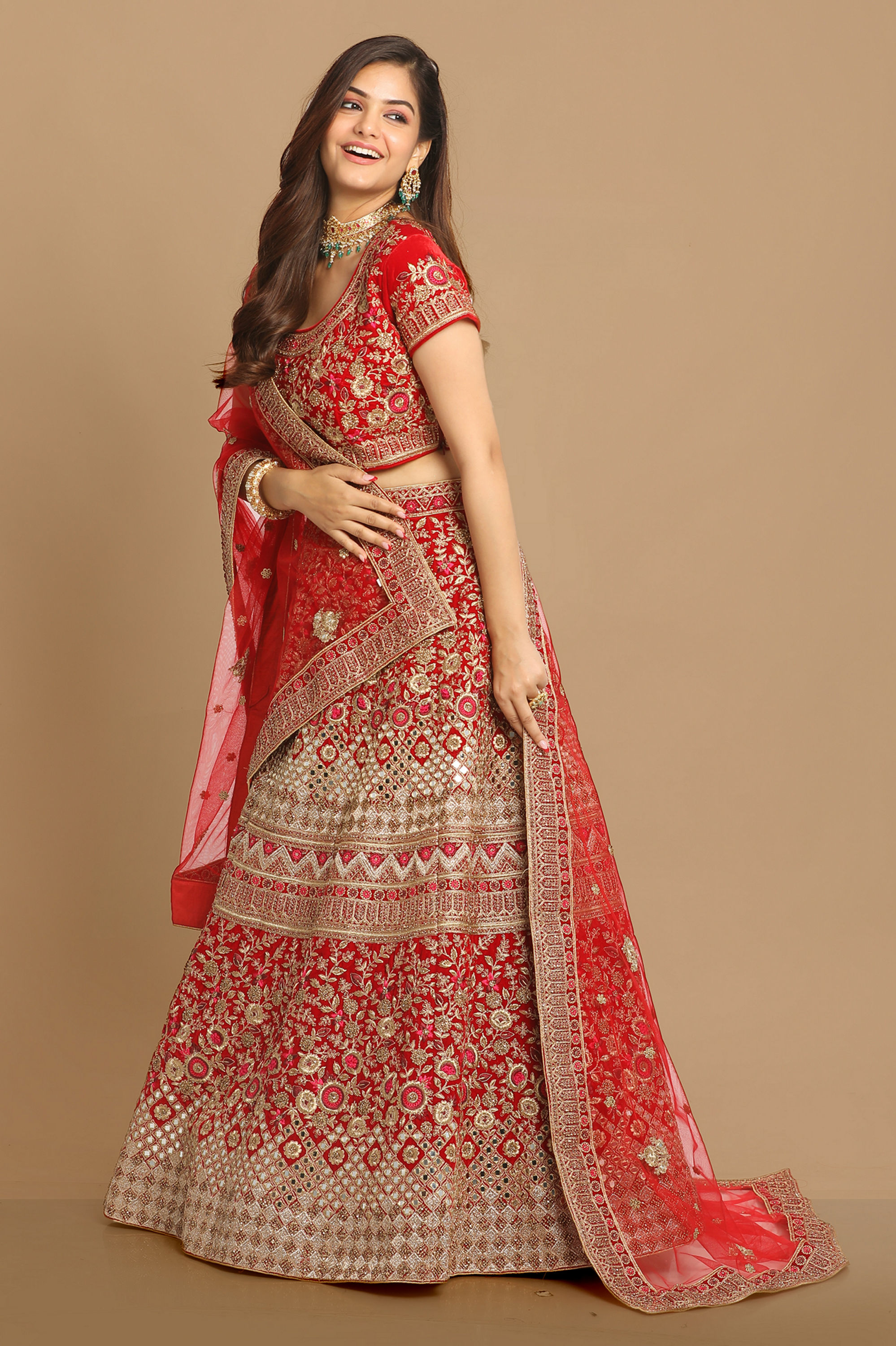 Mohey Women Magnificent Red Bridal Lehenga