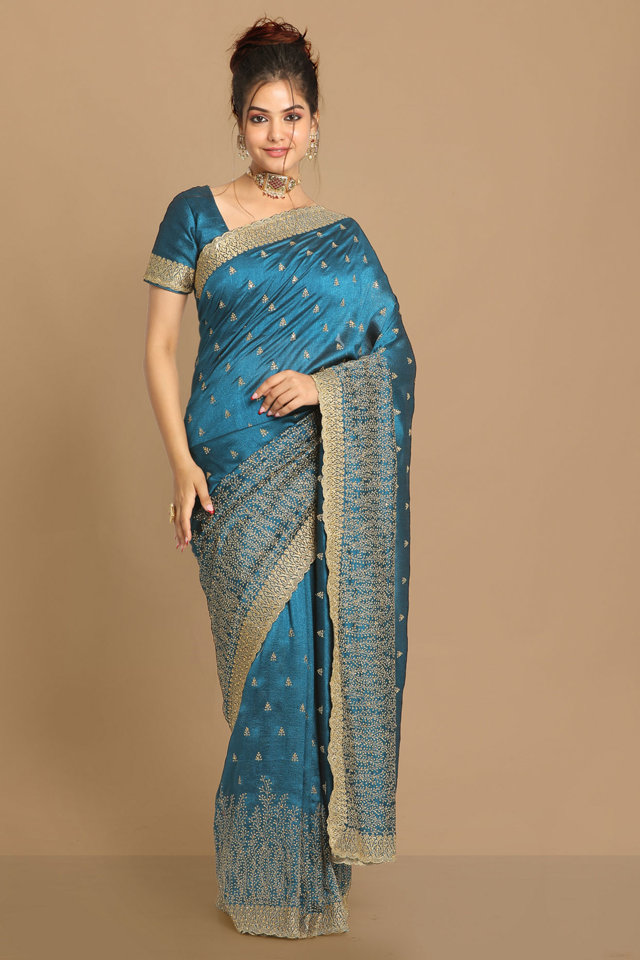 alt message - Mohey Women Stunning Blue Saree image number 0